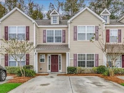 1104 Harvester Cir #1104