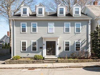 27 Warren St APT 1