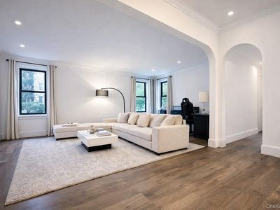 3000 Valentine Avenue #2E