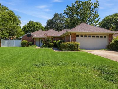 1501 Pickwick Ln