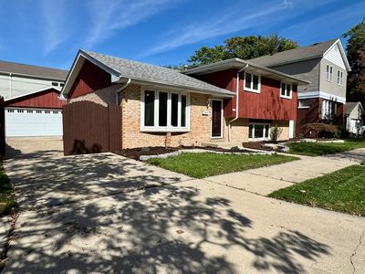 Property at 3008 W 110th Pl, Evergreen Park, IL