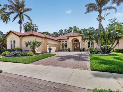 808 SW Classico Court