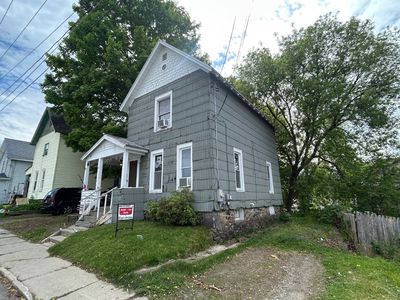 11 Nelson St
