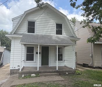 Property at 1128 Summer St, Pekin, IL