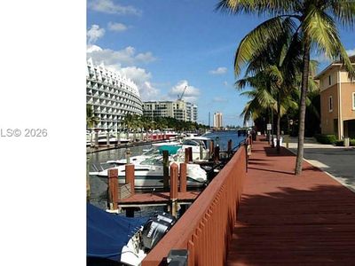 2931 NE 185th St APT 1101