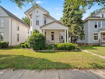 207 Center St