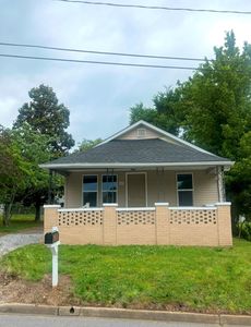 107 2nd St