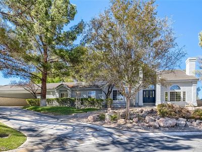 8415 Del Vista Ct