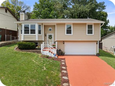 819 Country Brook Ln