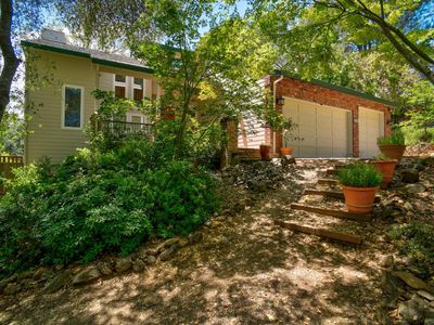 2547 Lakeridge Oaks Dr