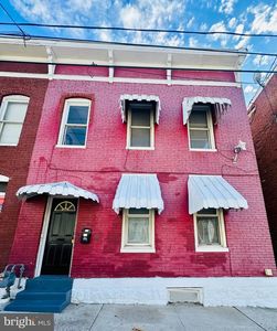 135 Polk St
