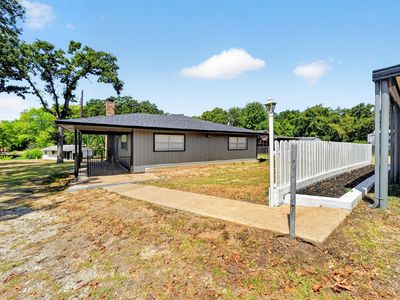 9458 Lakeland Loop