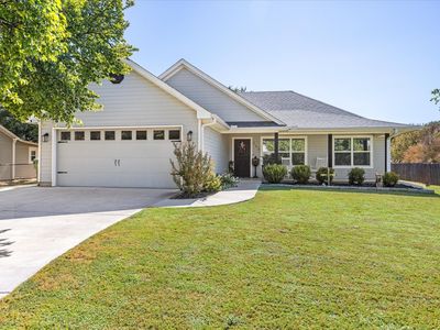 Property at 203 Paluxy St, Glen Rose, TX