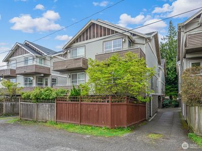 10307 Midvale Avenue N #A