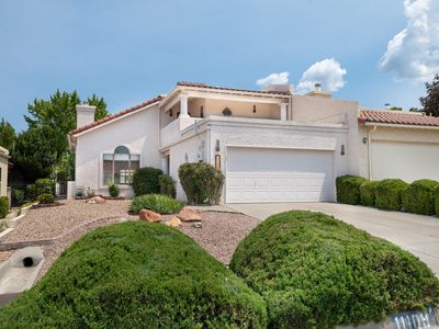 11109 Malaguena Ln NE