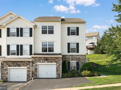 2136 Maple Crest Blvd