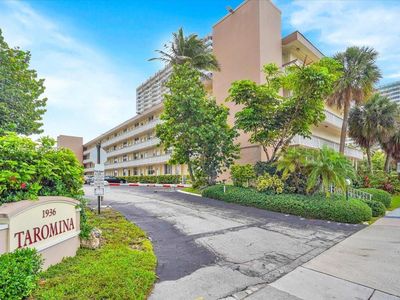 1936 S Ocean Dr APT 6D
