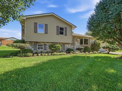4016 Bramble Ct