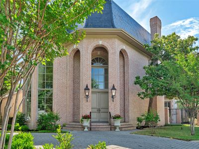 4733 Harley Ave