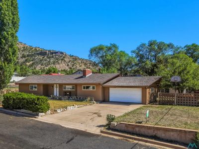 544 S 13th Ave