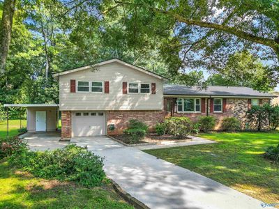 6502 Forrest Park Cir NW