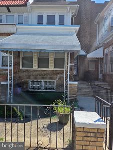1724 Roselyn St
