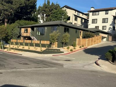 4200 Toland Way