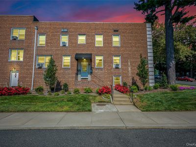 24 Edwards Street, #1G