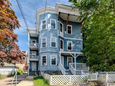 376 Cumberland Hill Rd