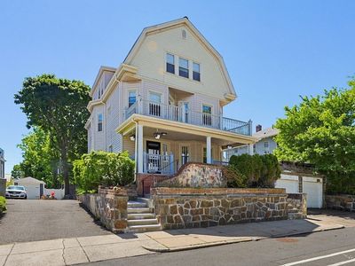 1536 Centre St #1