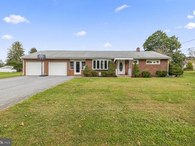 3 Della Ln