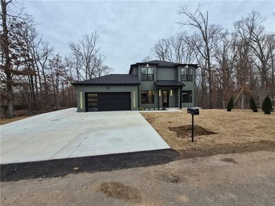 18 Dunstable Dr