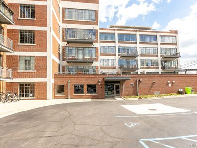 315 2nd St APT 203