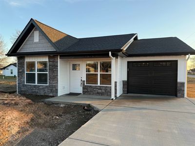 1501 N Russell St #C