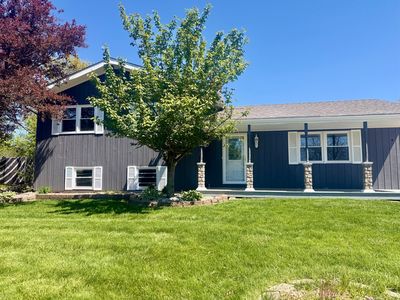 1949 Terri Ln