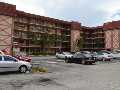 1325 W 68th St APT 514