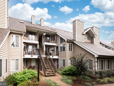 10829 Amherst Ave APT F