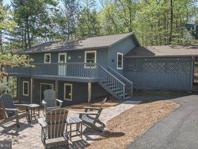 Property at 85 Pickett St, Basye, VA