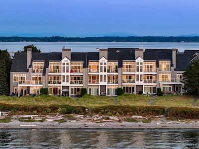 9499 Semiahmoo Parkway #B-8