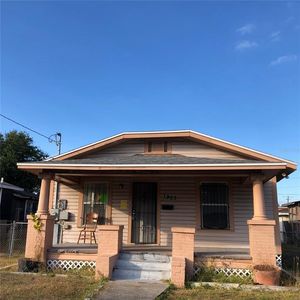 Property at 1903 W Saint Joseph St, Tampa, FL