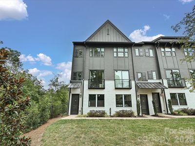 229 Sutton Park Ln