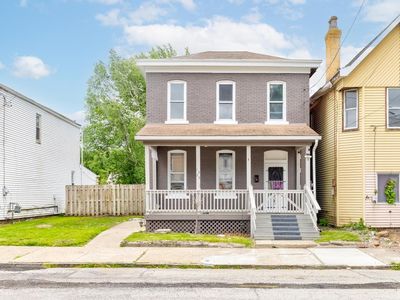 1423 3rd Ave