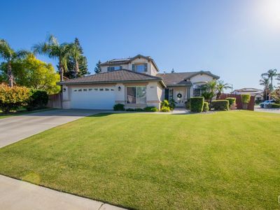 6201 Lakewood Shores Dr