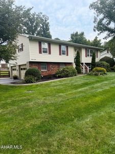 1330 28th Ave