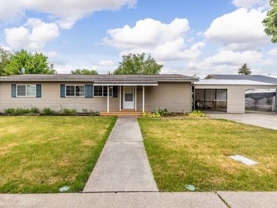 419 N Vista Rd