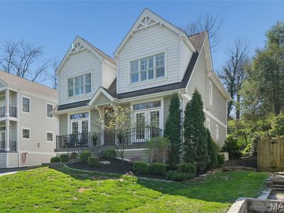 34 Burroughs Ln