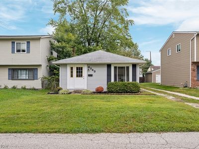 6243 Iroquois Trl