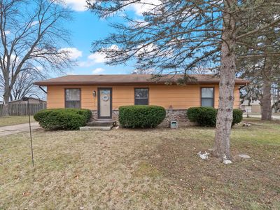 2705 Metropolitan Ave