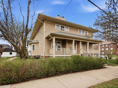 2602 Oakland Ave