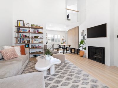 3832 W Avenue 43 APT 5